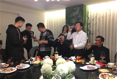 歲末狂歡！2018 IDAC彥翔設(shè)計(jì)迎新答謝年會(huì)  